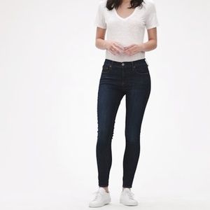 Gap Authentic True Skinny Jeans